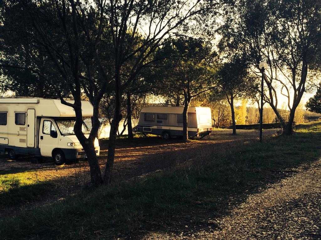 Casciano Di Murlo Camping Le Soline מראה חיצוני תמונה